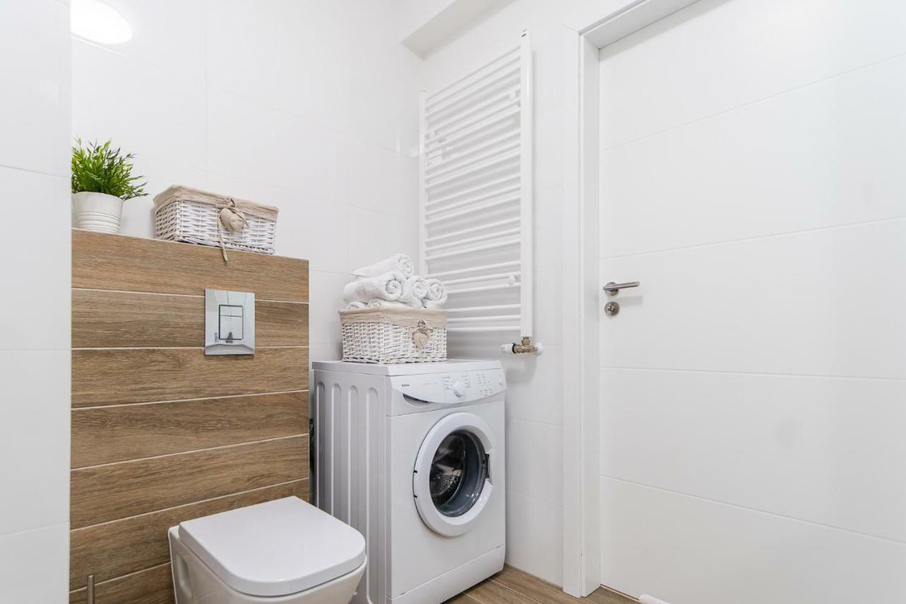 Lazar Apartamenty Колобжег Екстер'єр фото